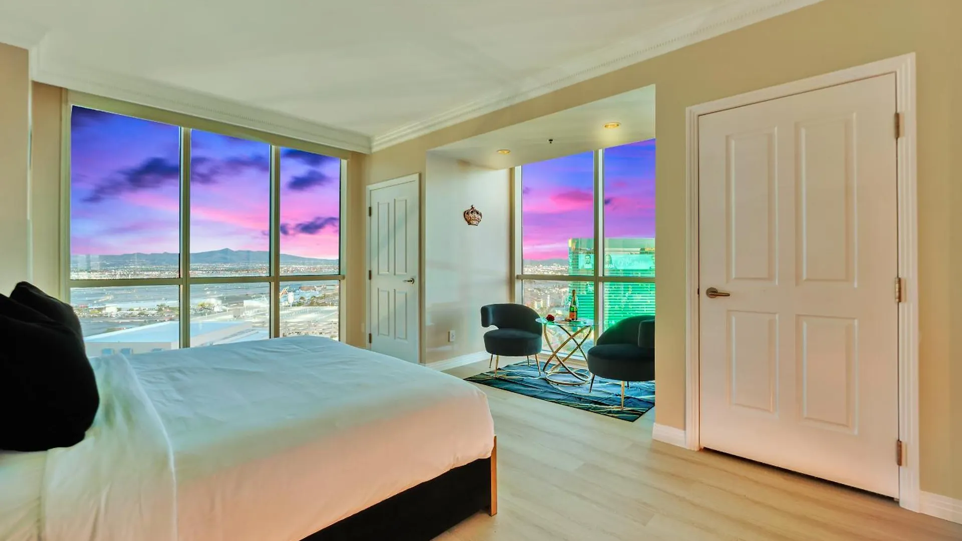 Skyline Serenity-Strip Pool F1 View-No Resort Fee Las Vegas 0*,